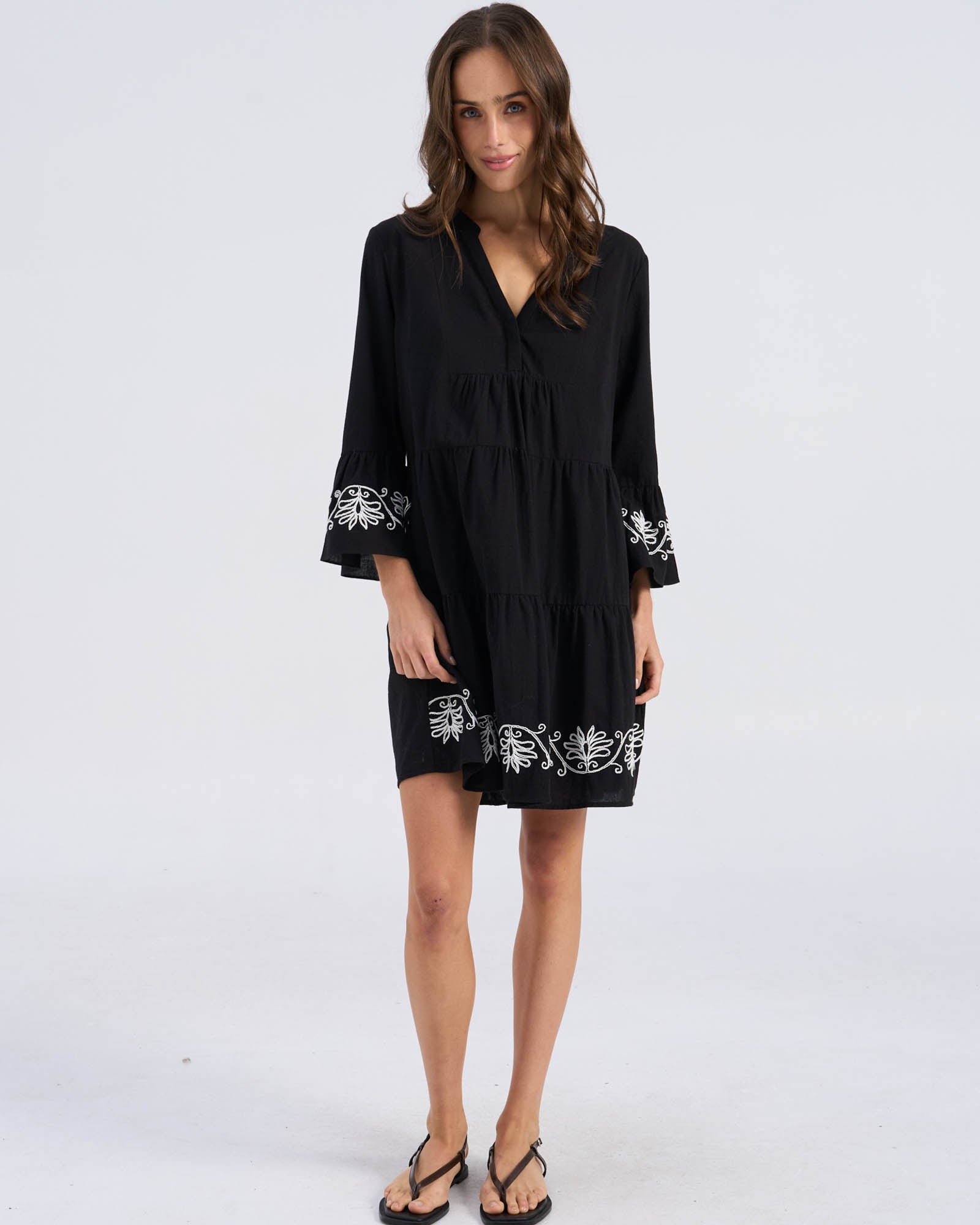 VMAMELIA EMBROIDERED MINI DRESS